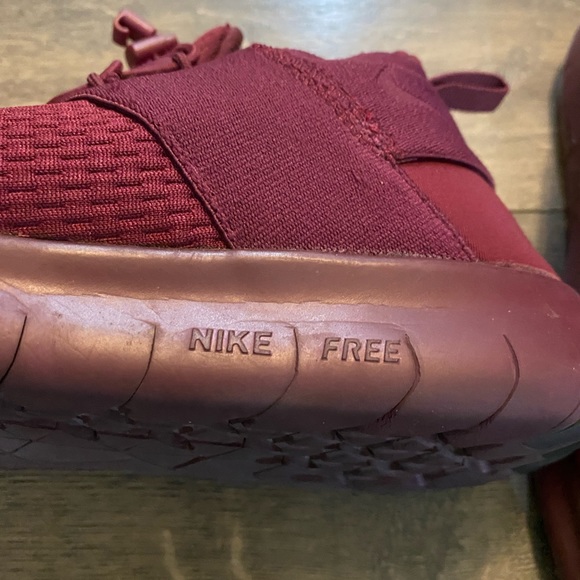 Nike Free Maroon Shoes SZ 9 - Picture 4 of 9